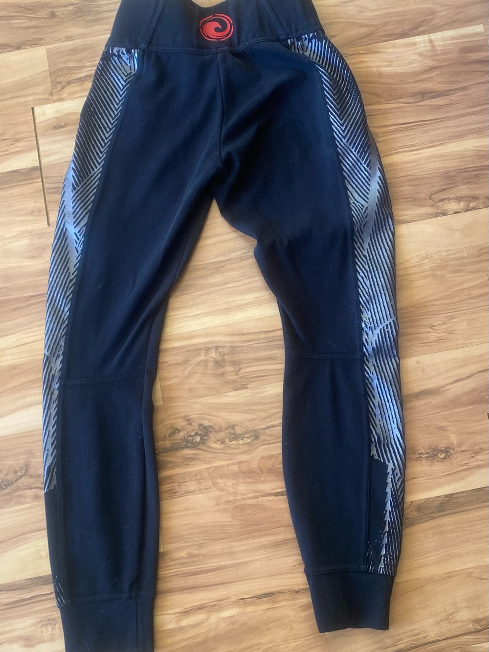 Nike Navy Athletic Leggings with Gray Side Panels Size Medium